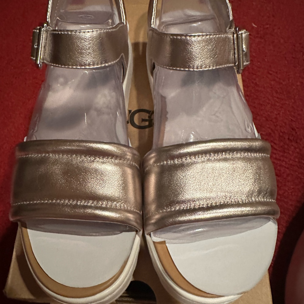 Ugg rose gold metallic.